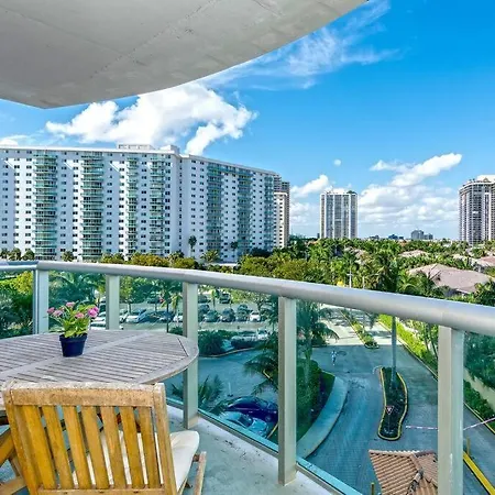 Special Beautiful Modern Beach Condo